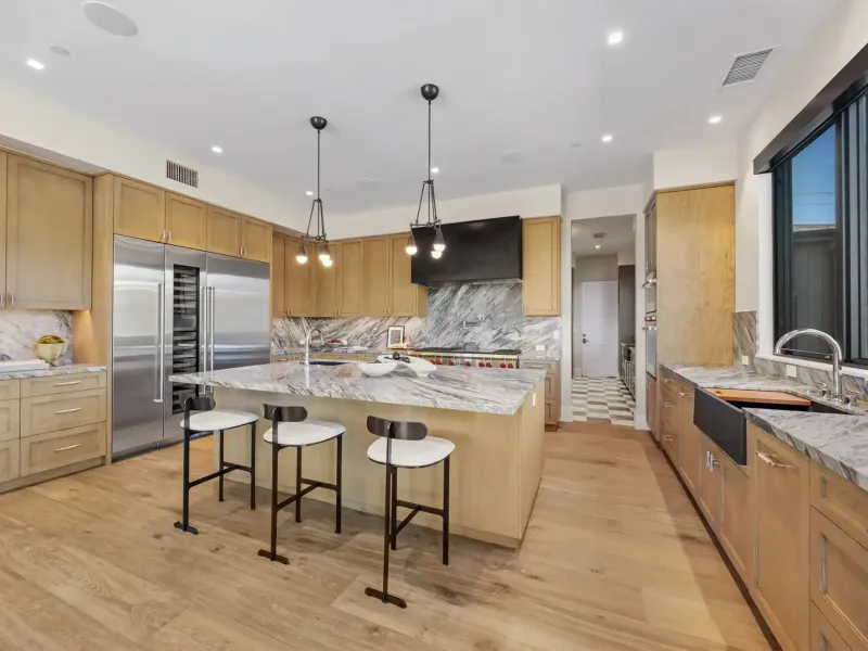 Newly constructed wine country estate – image 11
