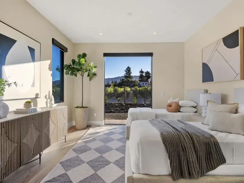 Newly constructed wine country estate – image 22