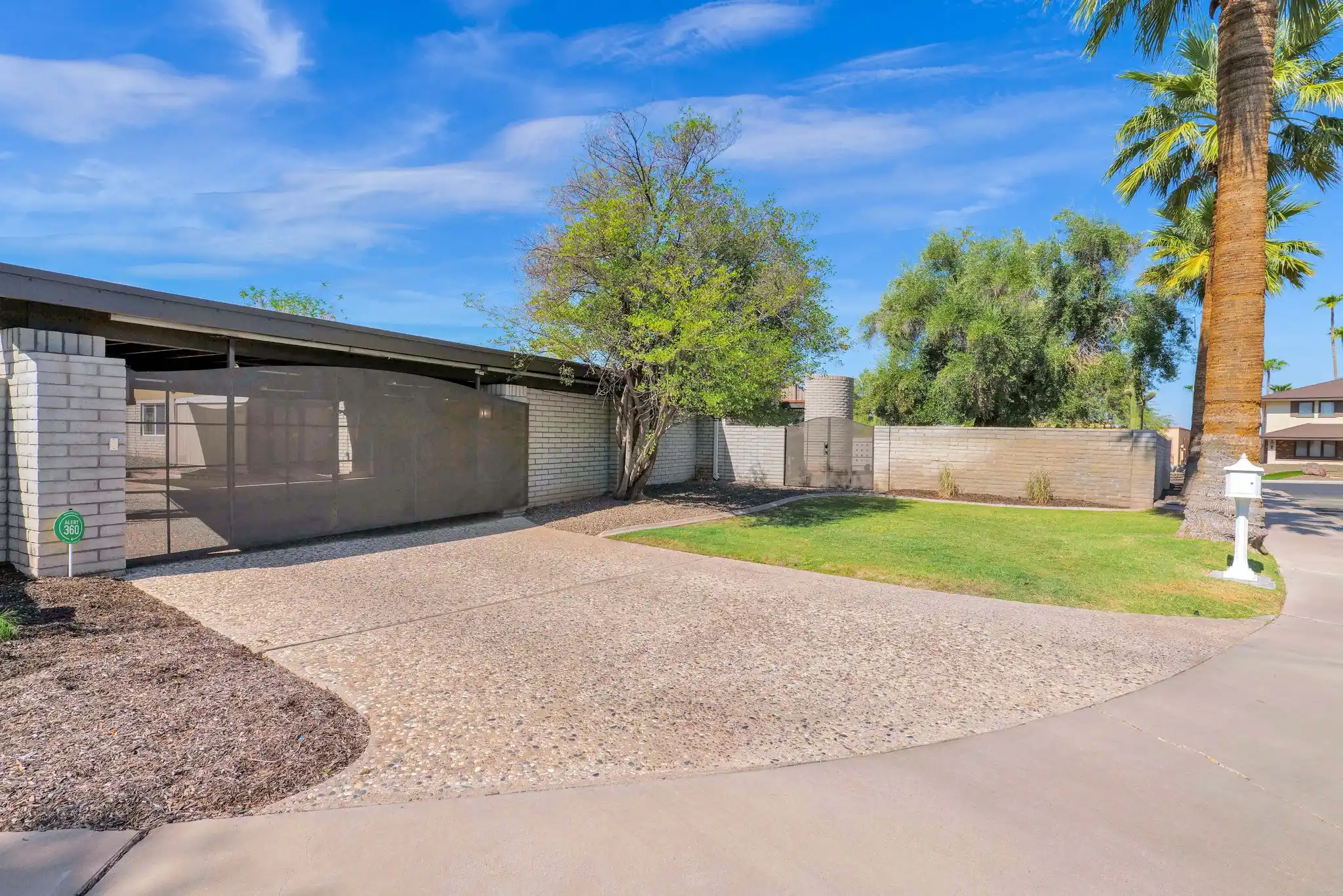 Unique Mid-Century Modern Home – image 48