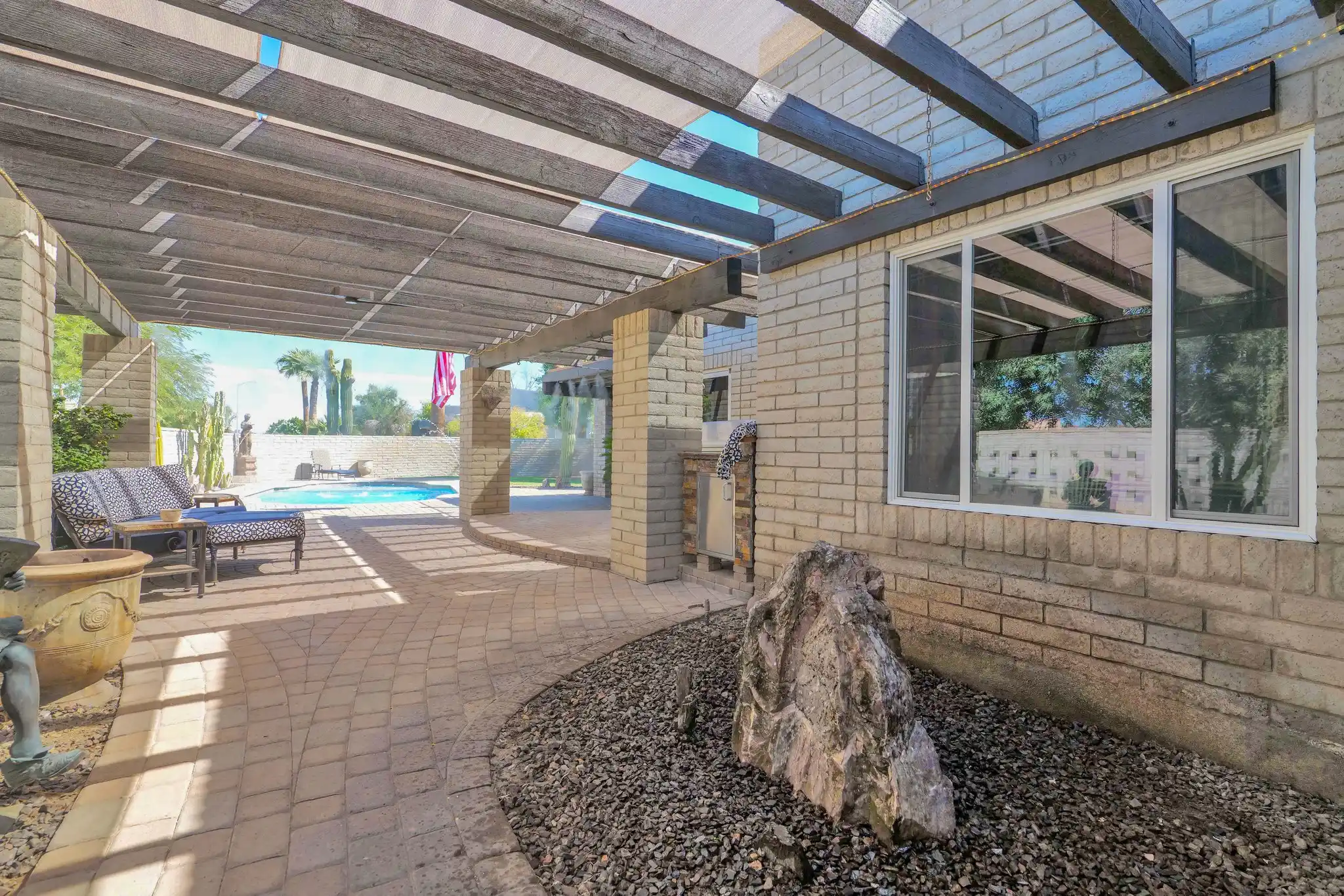 Unique Mid-Century Modern Home – image 49