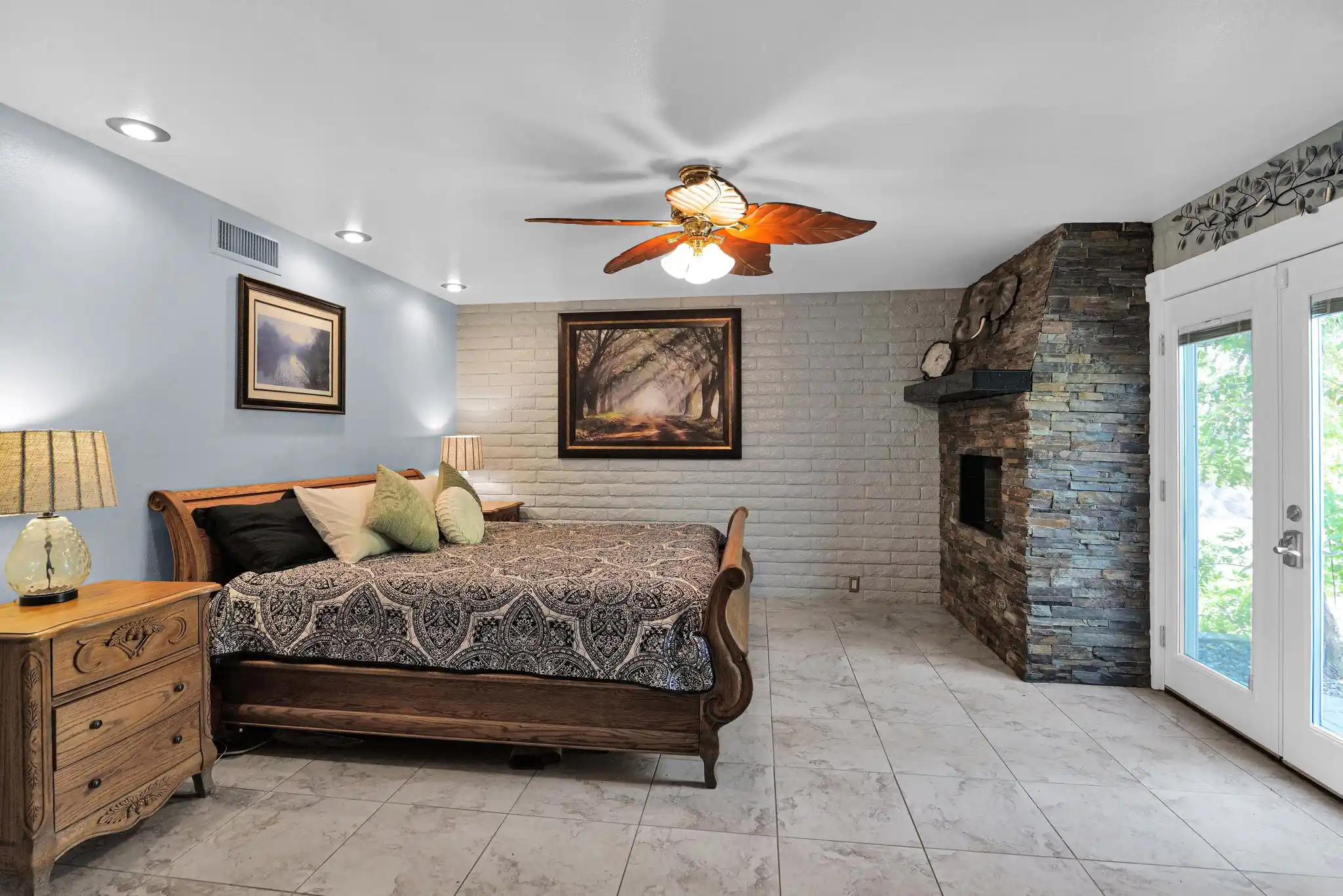 Unique Mid-Century Modern Home – image 23