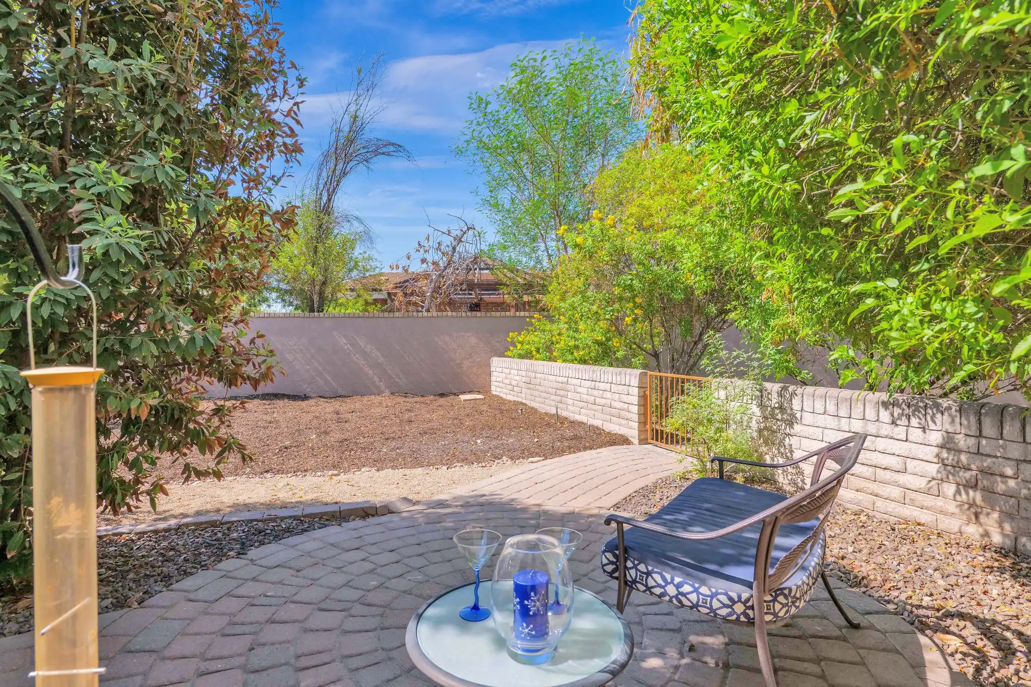 Unique Mid-Century Modern Home – image 30