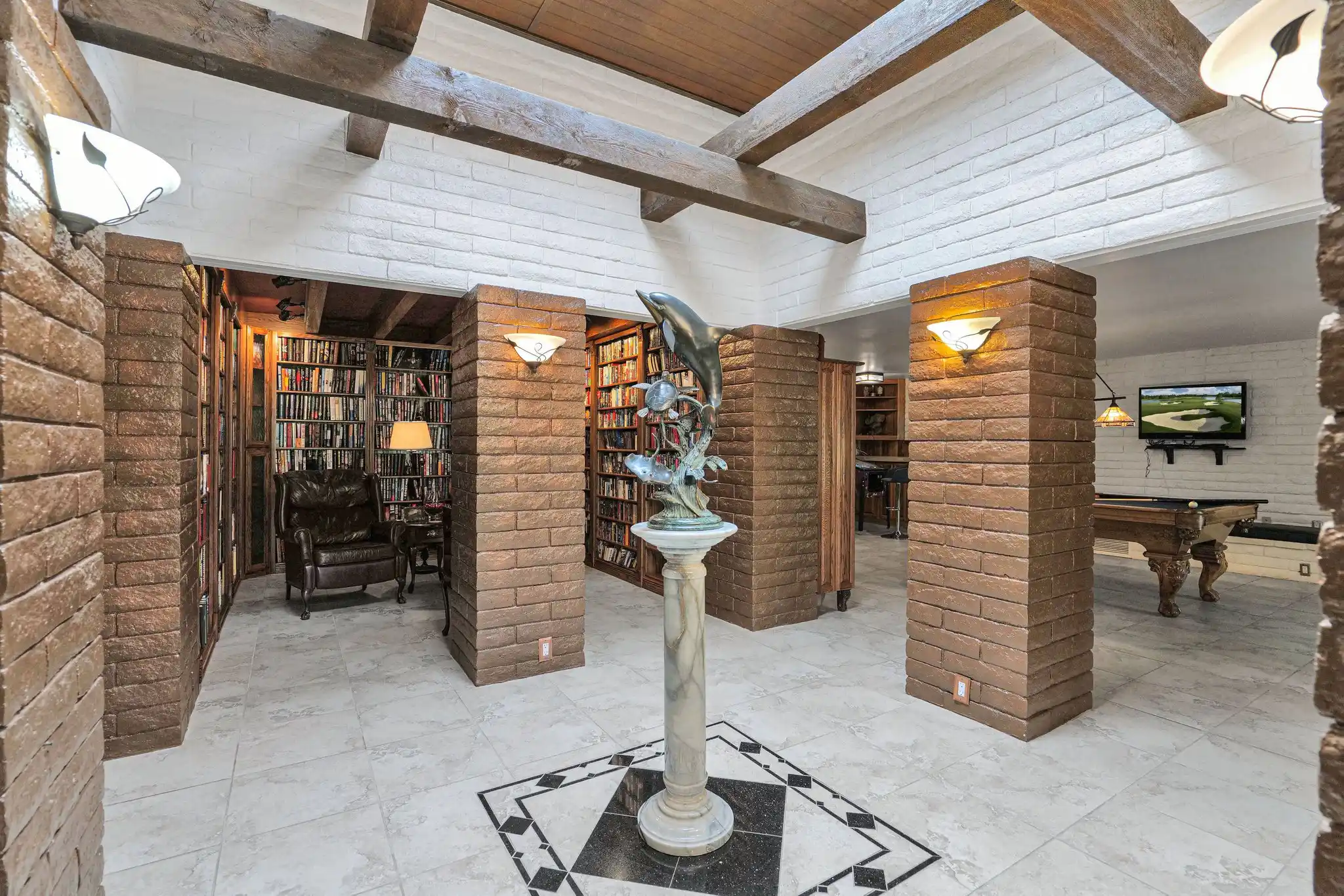 Unique Mid-Century Modern Home – image 22