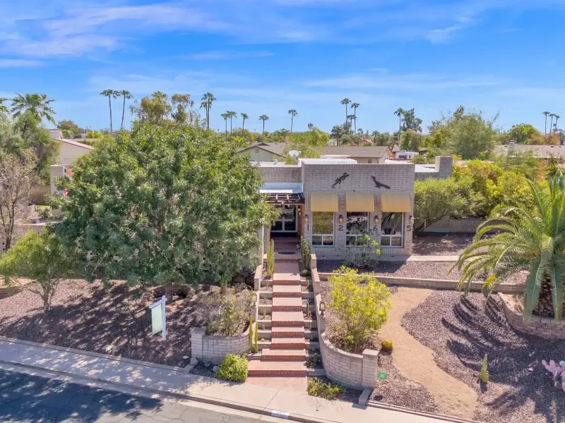 Unique Mid-Century Modern Home – image 1