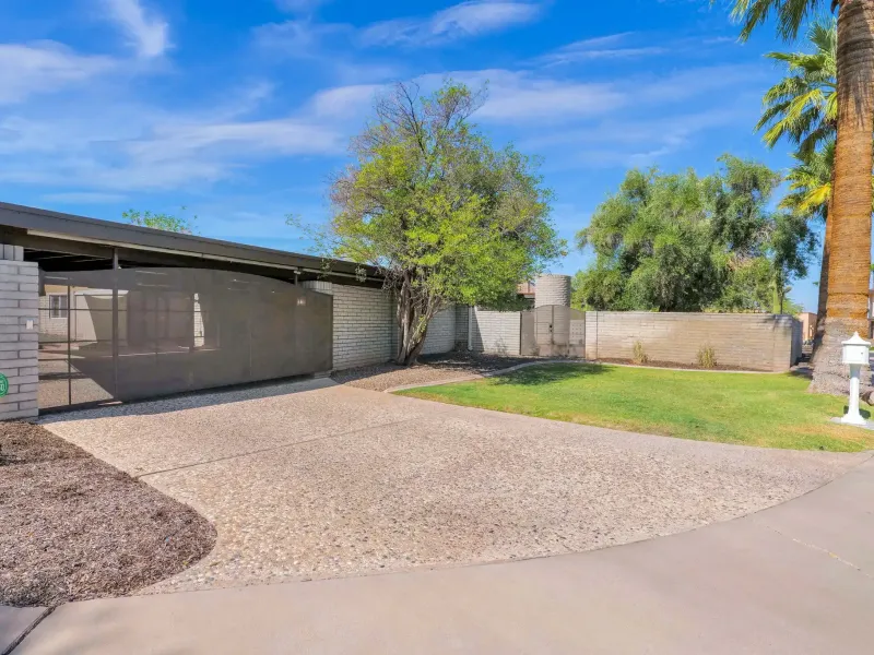 Unique Mid-Century Modern Home – image 48