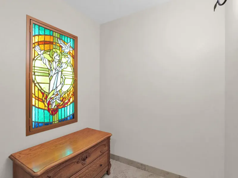 Unique Mid-Century Modern Home – image 39