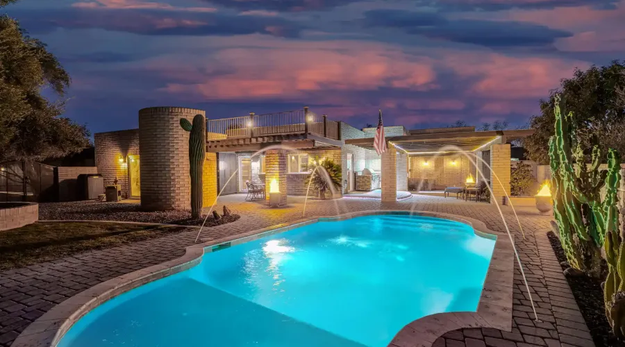 1265 W Mountain View Drive, Mesa, Arizona, 85201, United States, 4 Bedrooms Bedrooms, 10 Rooms Rooms,3 BathroomsBathrooms,Residential,For Sale,W Mountain View,1648291