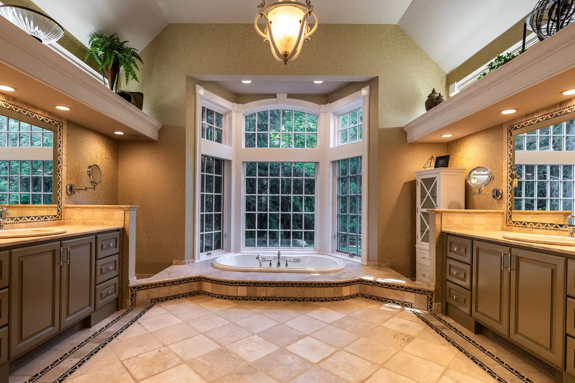 Exquisite French Country Estate – image 10