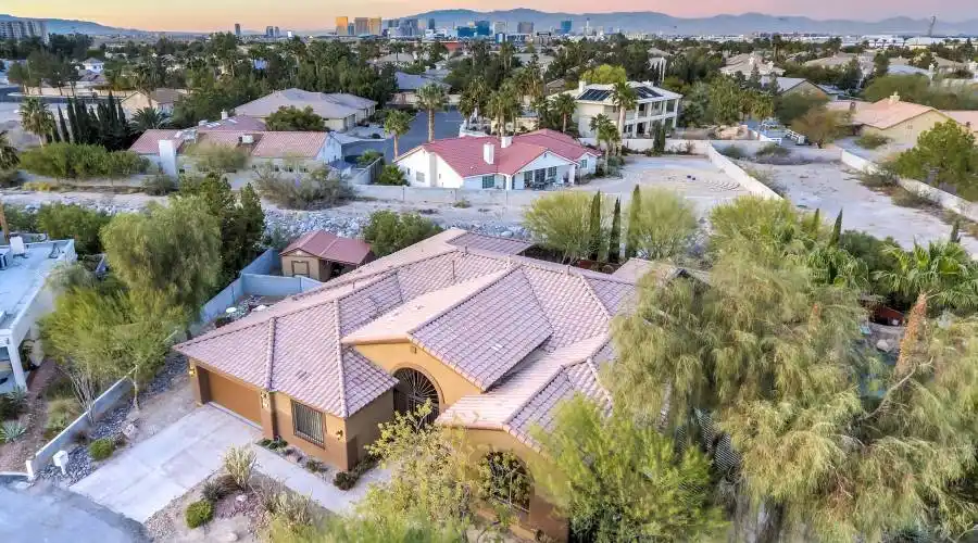 280 E Maulding Avenue,Las Vegas,Nevada 89123,United States,4 Bedrooms Bedrooms,8 Rooms Rooms,3 BathroomsBathrooms,Residential,E Maulding,162395