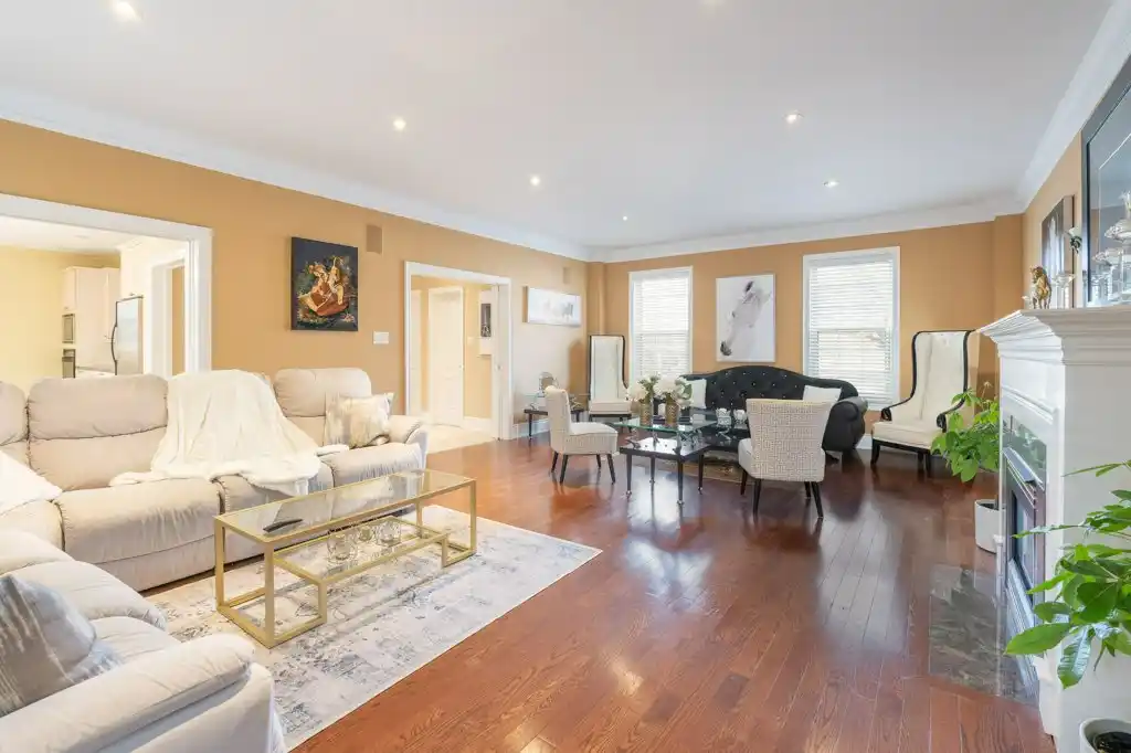 3248 Barchester Court, Mississauga (W12862824) – image 13