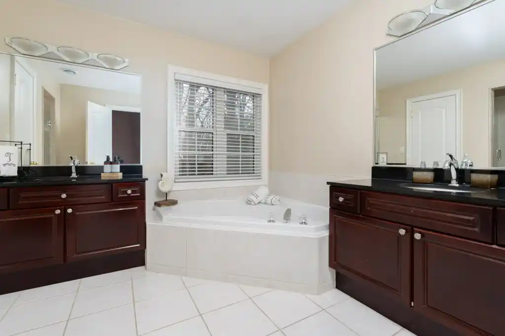 3248 Barchester Court, Mississauga (W12862824) – image 39
