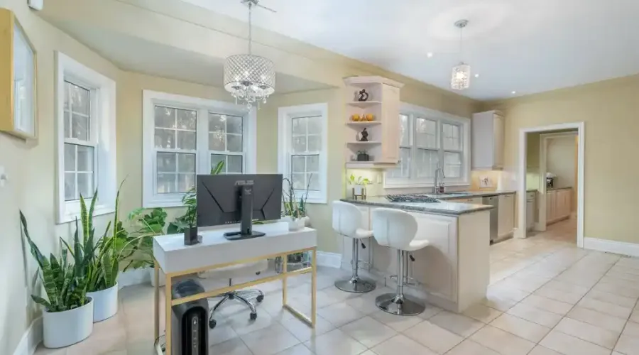 3248 Barchester Crt, Mississauga, Ontario, L5L 5Z1, Canada, 4 Bedrooms Bedrooms, ,5 BathroomsBathrooms,Residential,For Sale,Barchester Crt,1685347