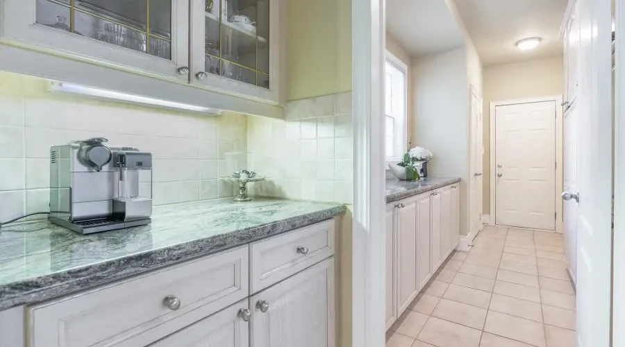 3248 Barchester Crt, Mississauga, Ontario, L5L 5Z1, Canada, 4 Bedrooms Bedrooms, ,5 BathroomsBathrooms,Residential,For Sale,Barchester Crt,1685347