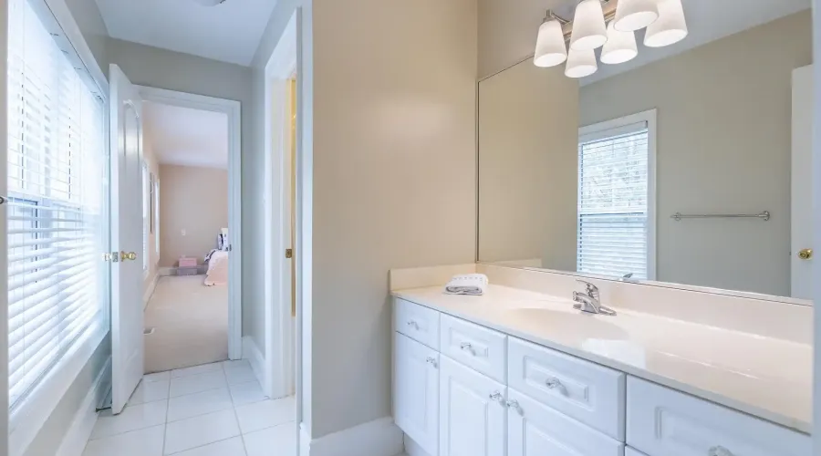 3248 Barchester Crt, Mississauga, Ontario, L5L 5Z1, Canada, 4 Bedrooms Bedrooms, ,5 BathroomsBathrooms,Residential,For Sale,Barchester Crt,1685347