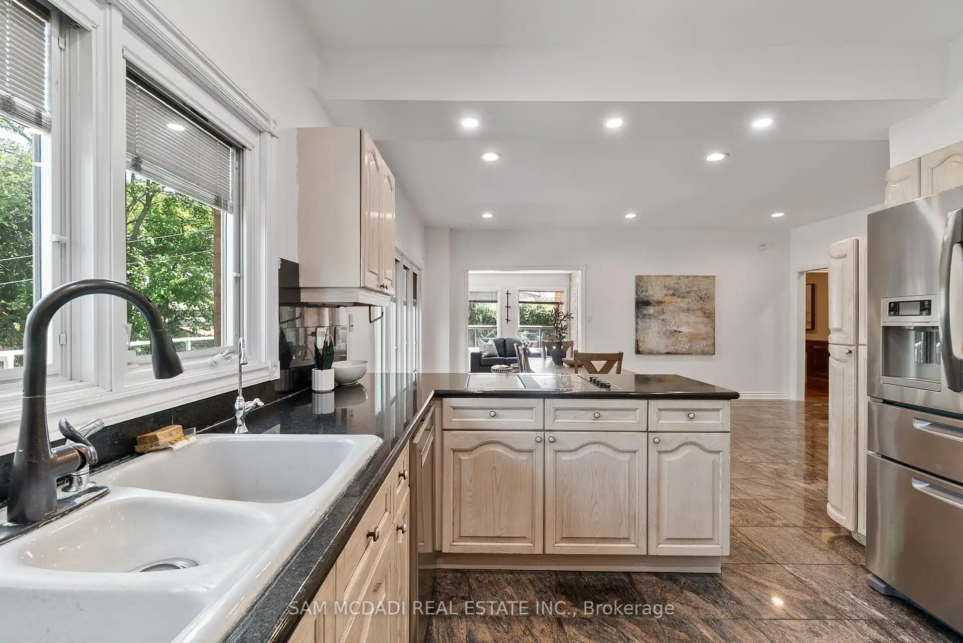 2339 Glengarry Road, Mississauga (W12442701) – image 14