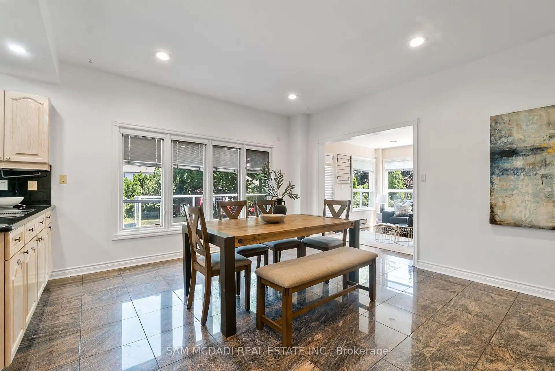 2339 Glengarry Road, Mississauga (W12442701) – image 15