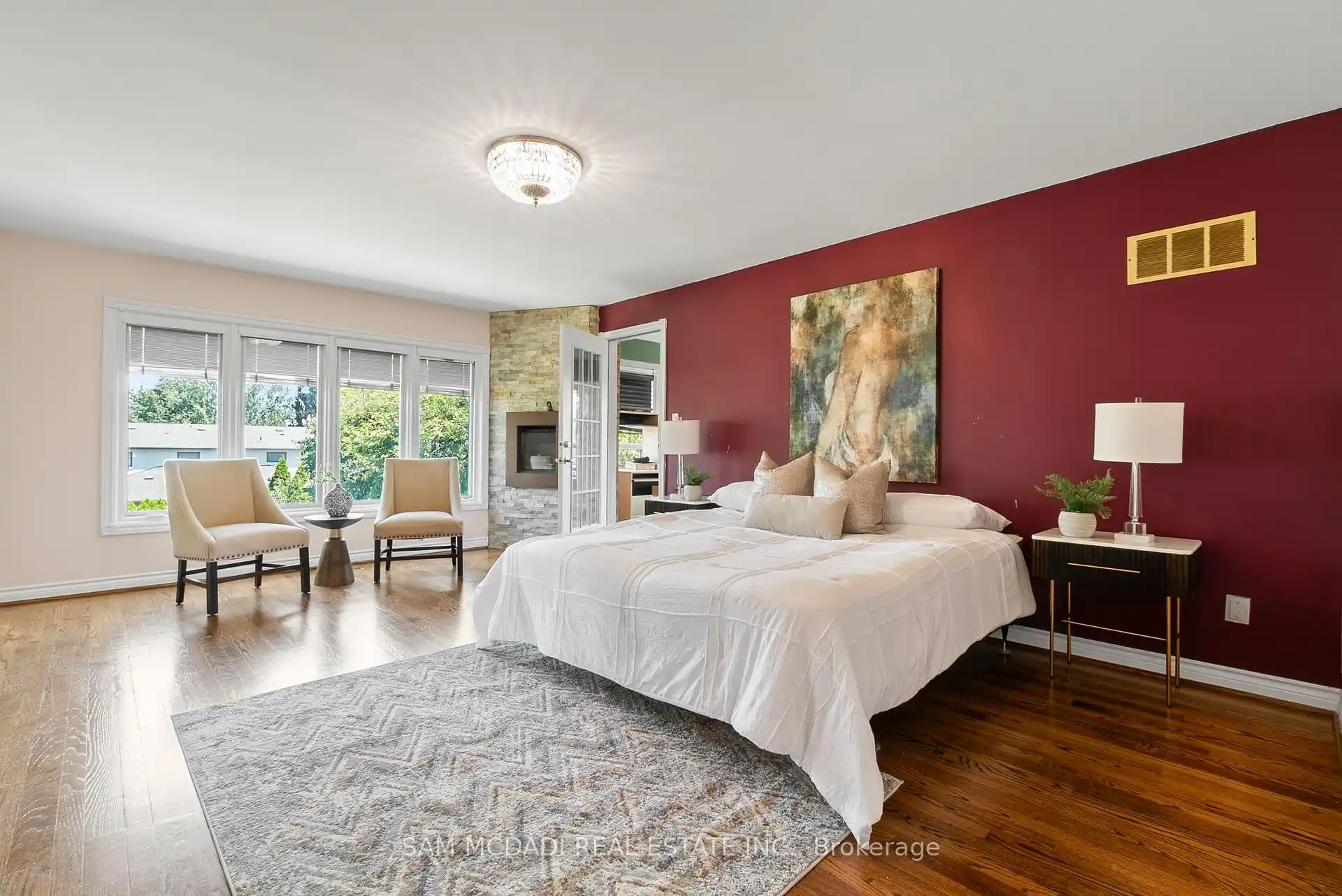 2339 Glengarry Road, Mississauga (W12442701) – image 16