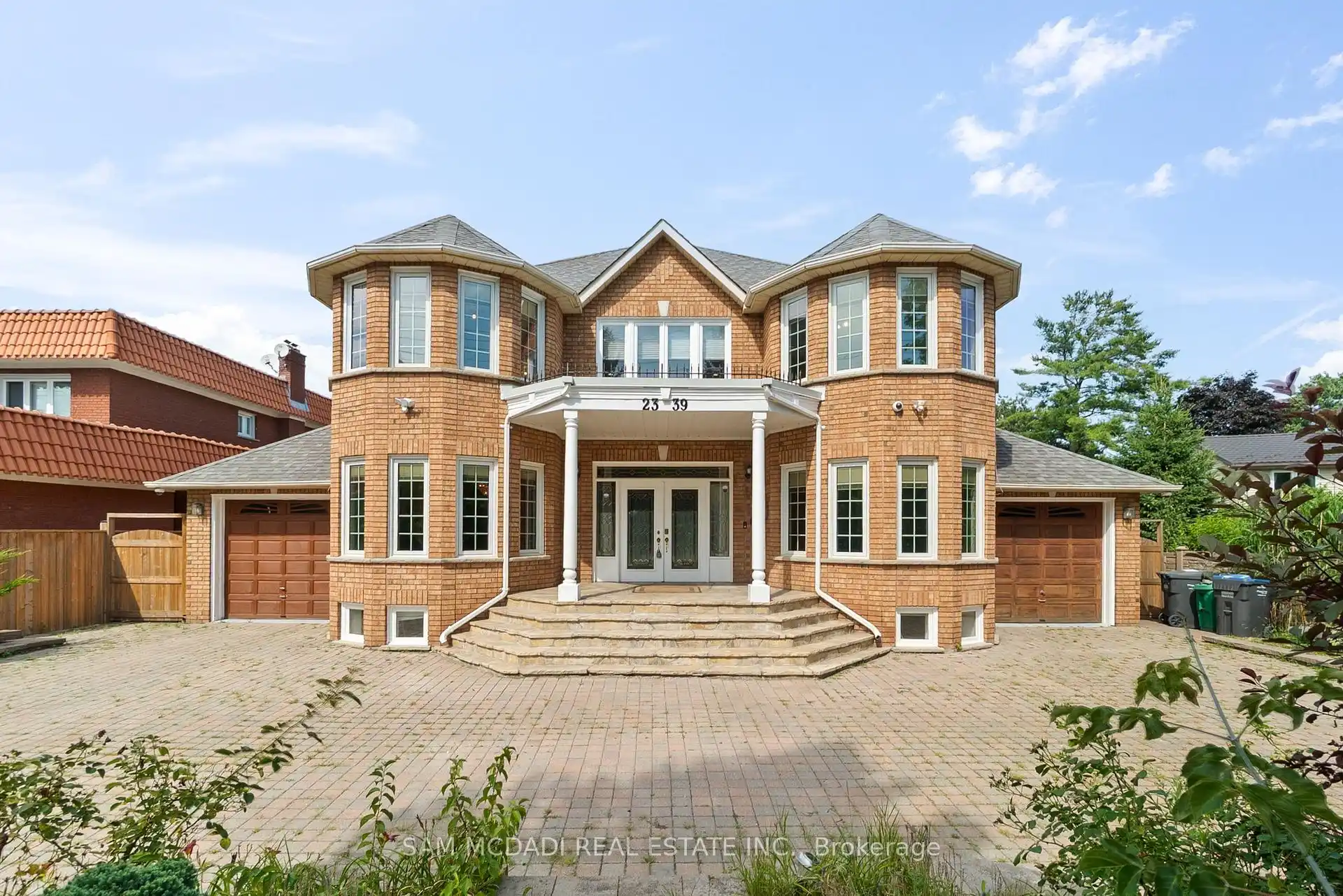 2339 Glengarry Road, Mississauga (W12442701) – image 2