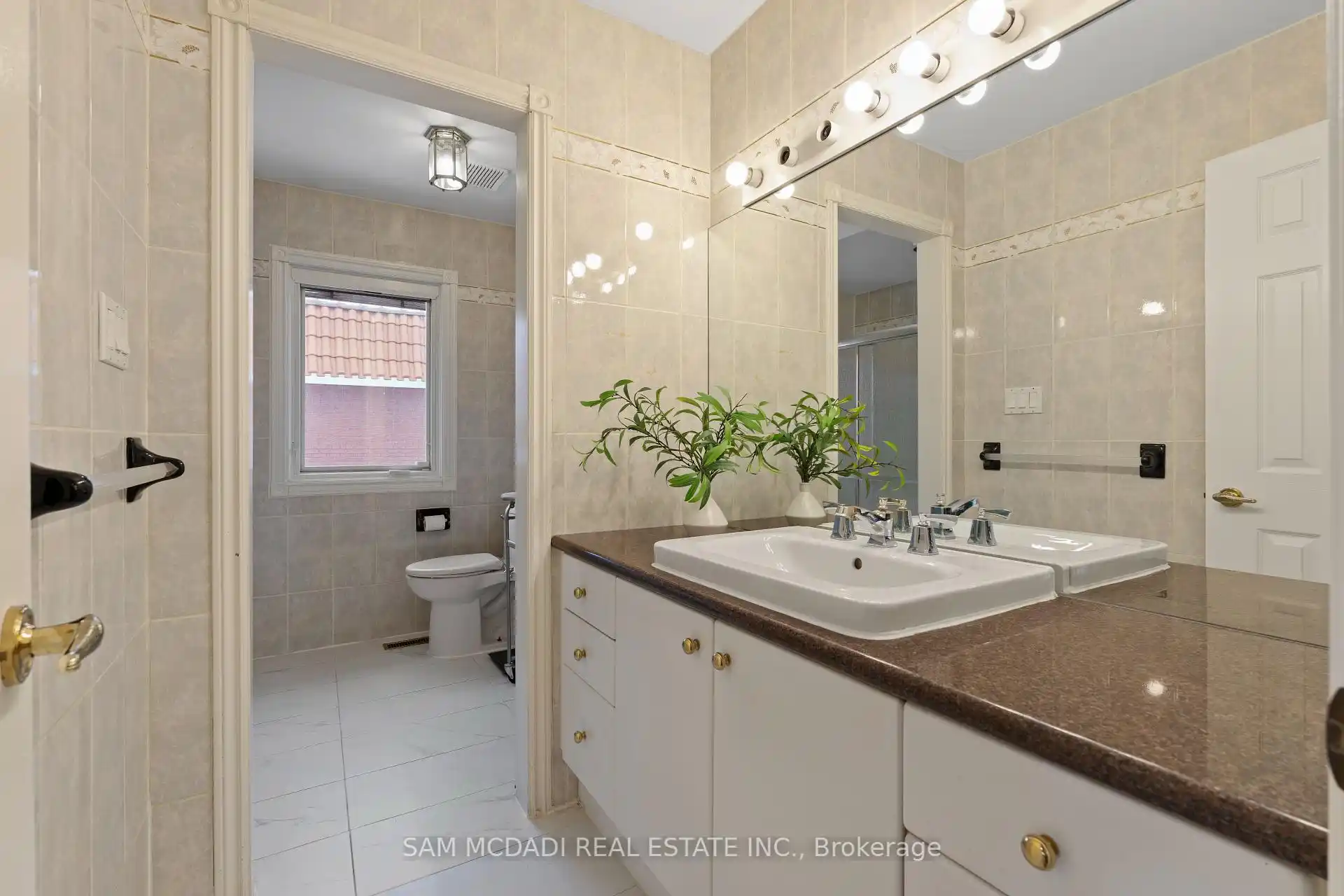 2339 Glengarry Road, Mississauga (W12442701) – image 20