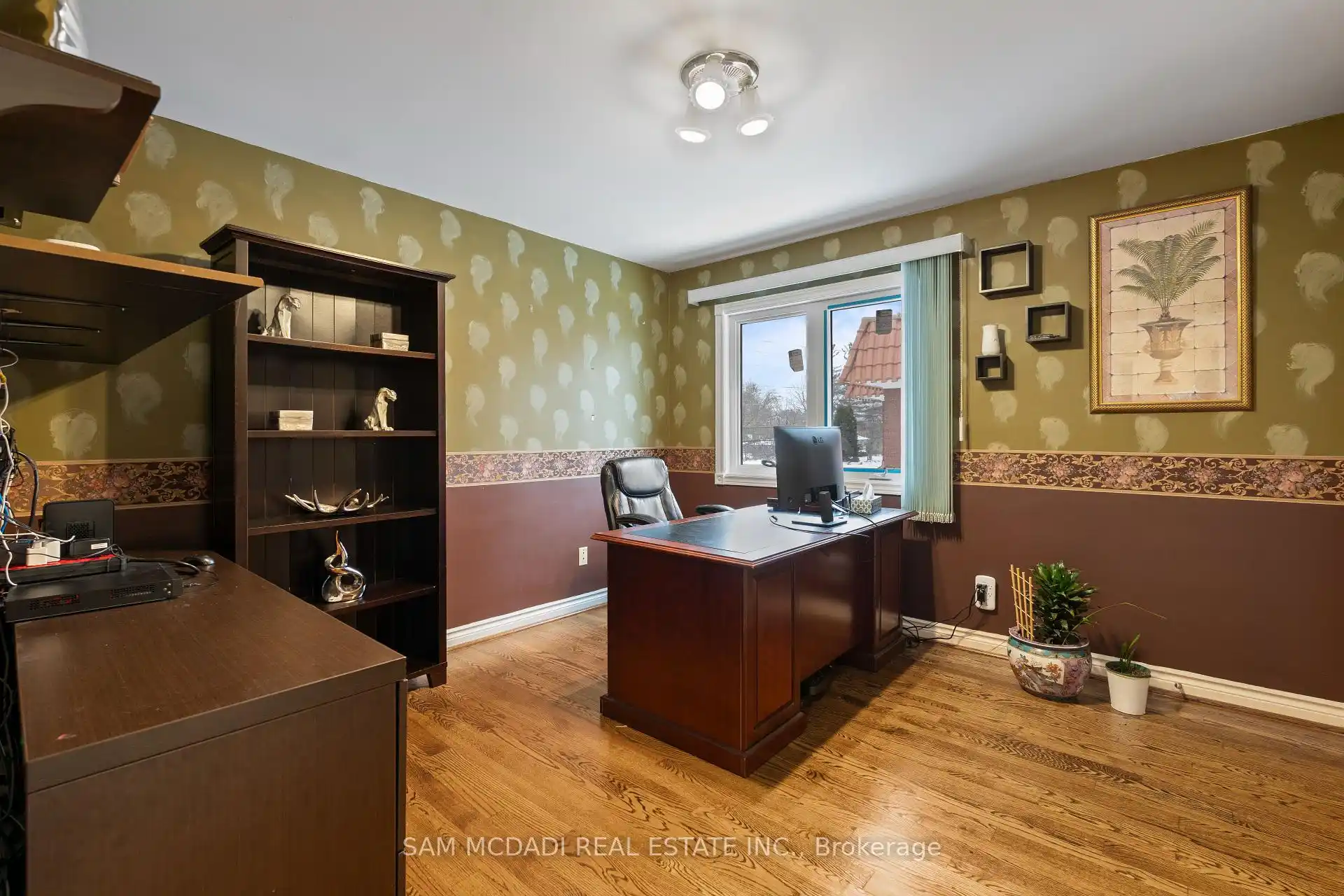 2339 Glengarry Road, Mississauga (W12442701) – image 21