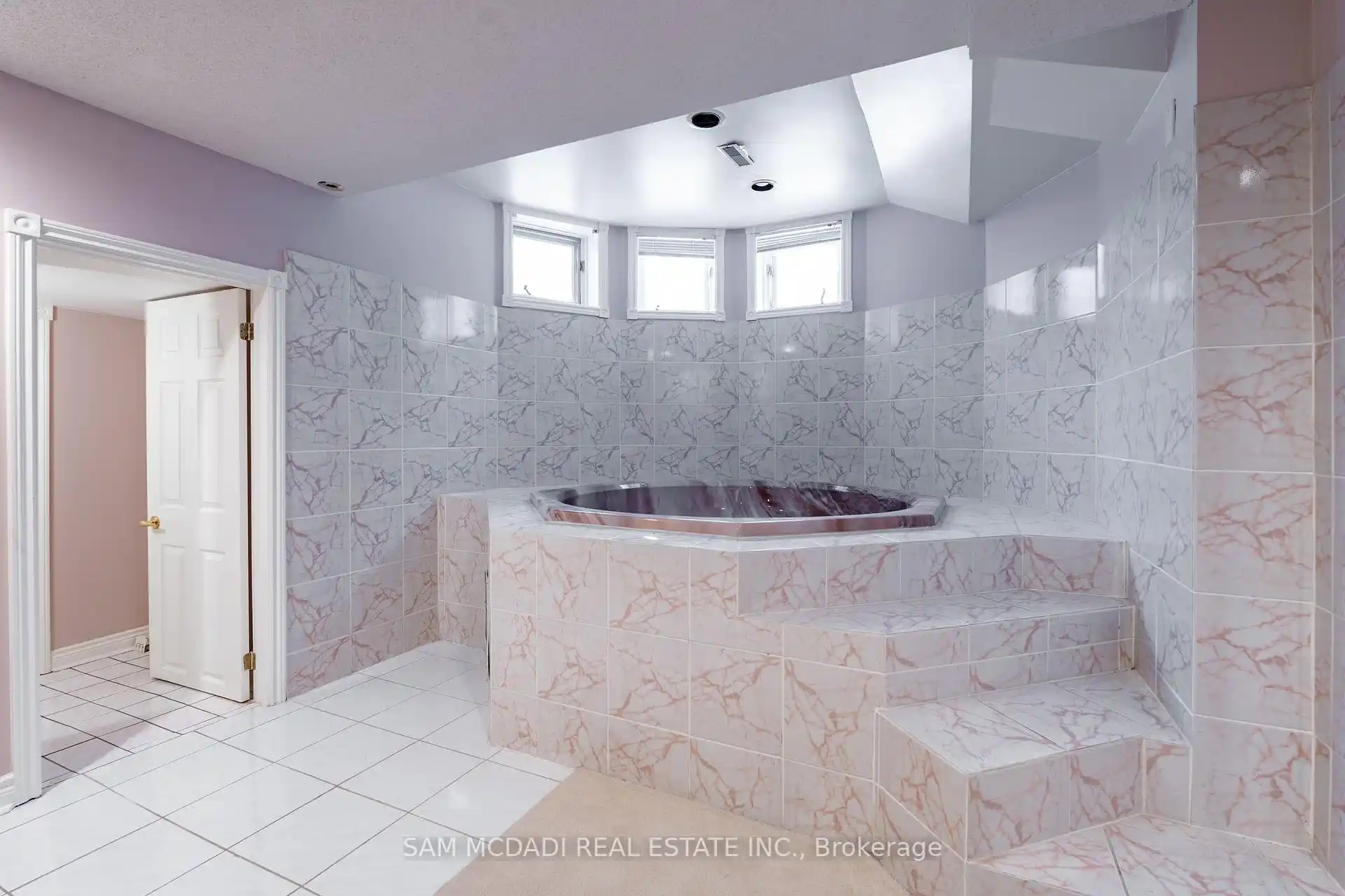 2339 Glengarry Road, Mississauga (W12442701) – image 29