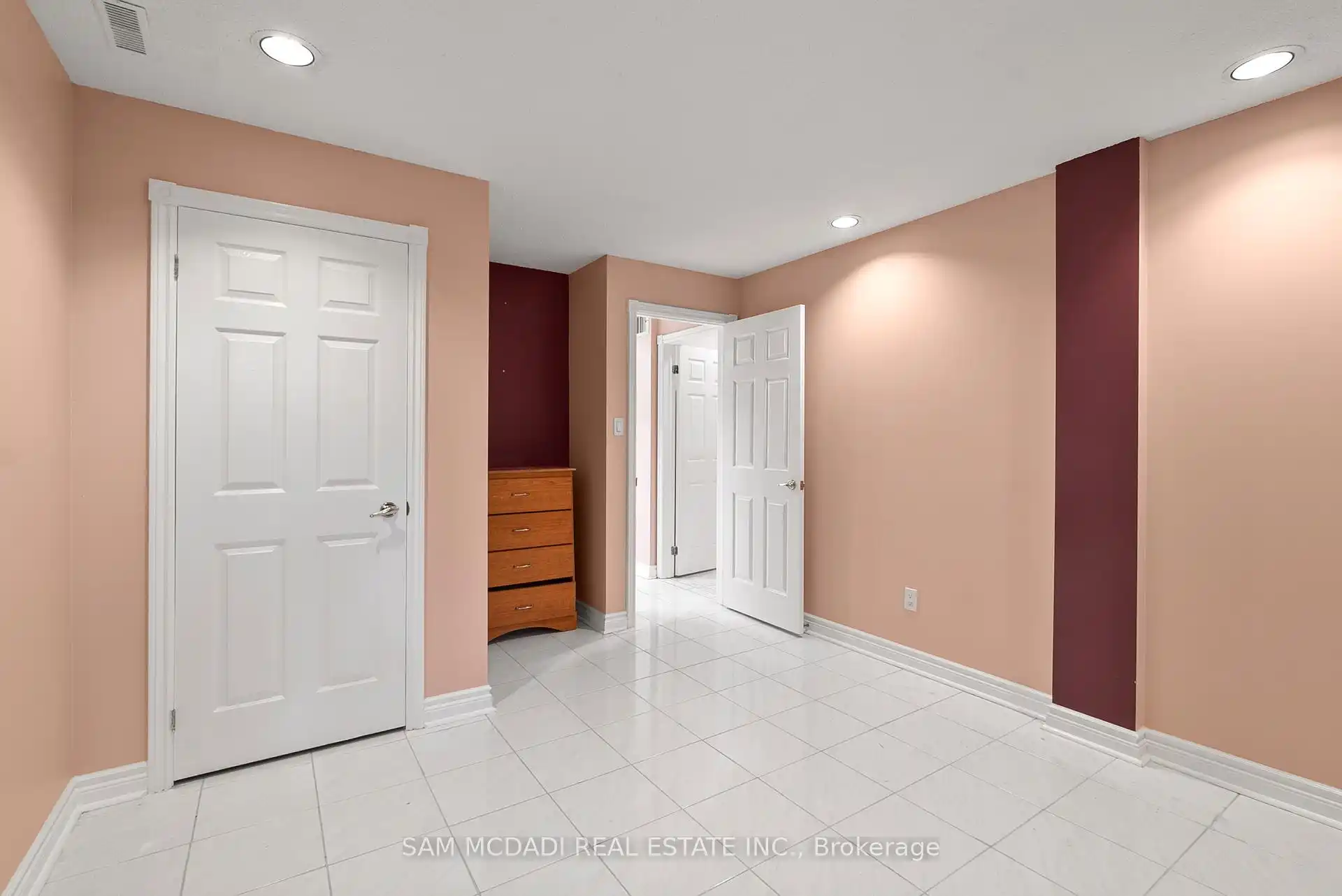2339 Glengarry Road, Mississauga (W12442701) – image 34