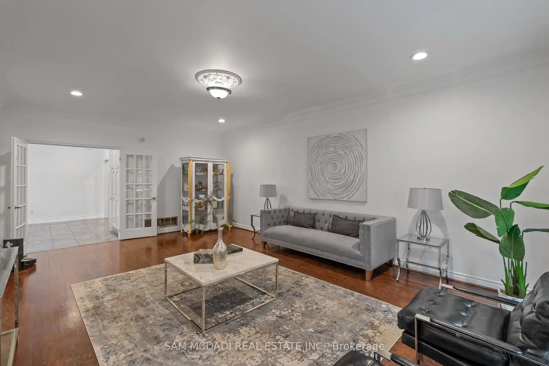 2339 Glengarry Road, Mississauga (W12442701) – image 9