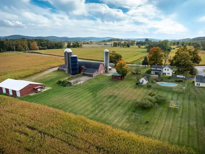 https://harneyrealestate.com/listings/1030-county-route-27a-ancram-ny- – image 1