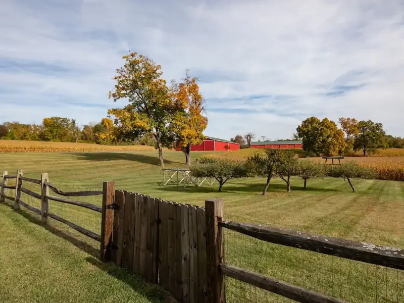 https://harneyrealestate.com/listings/1030-county-route-27a-ancram-ny- – image 7