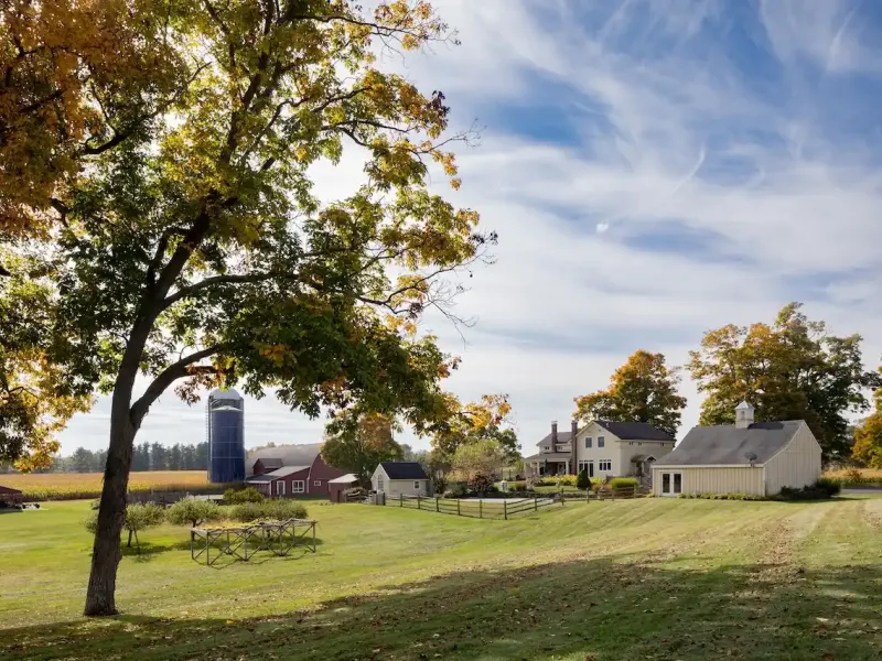 https://harneyrealestate.com/listings/1030-county-route-27a-ancram-ny- – image 9