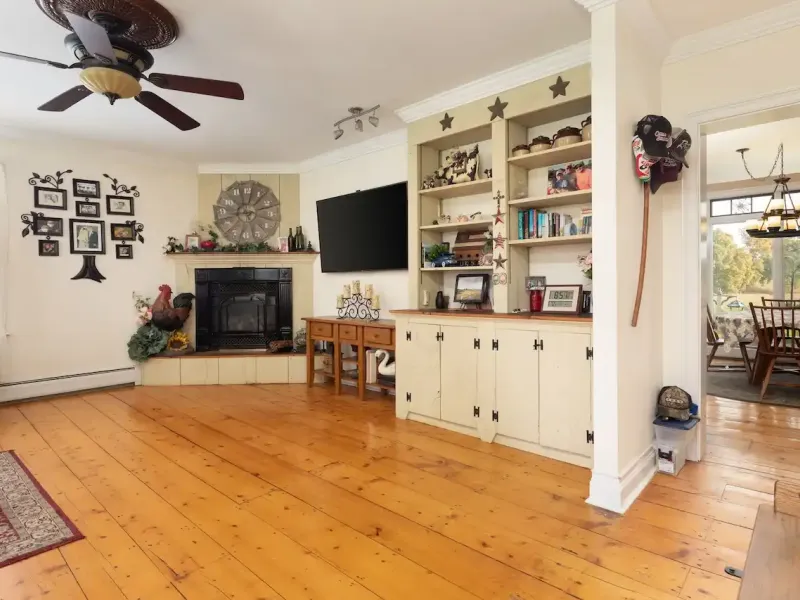 https://harneyrealestate.com/listings/1030-county-route-27a-ancram-ny- – image 11
