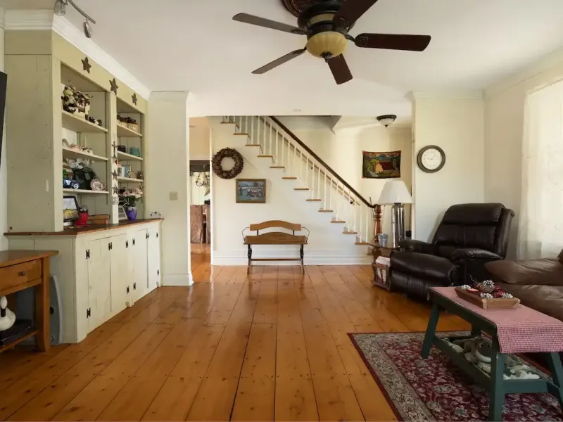 https://harneyrealestate.com/listings/1030-county-route-27a-ancram-ny- – image 12