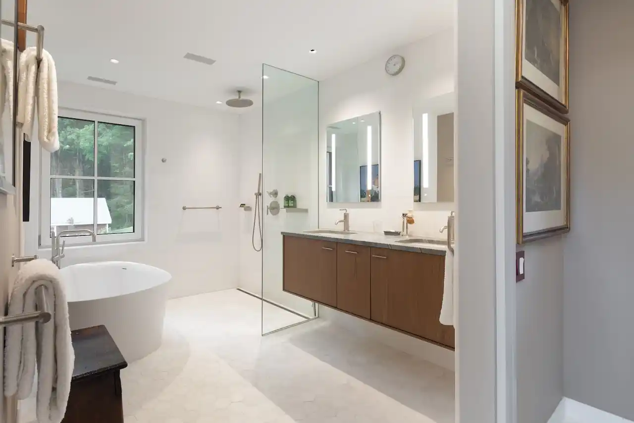 Privacy & Perfection In Falls Village – image 25