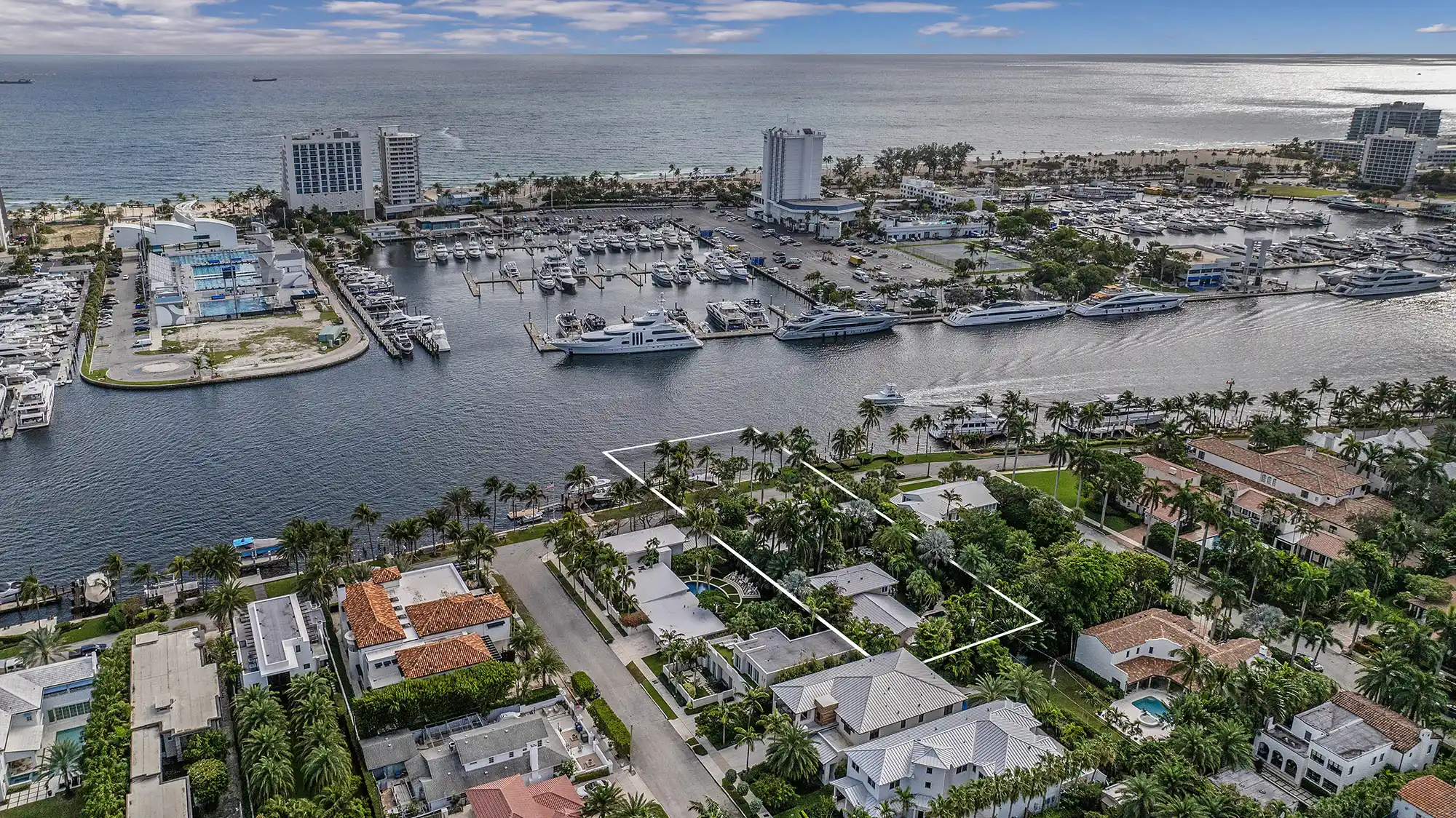 A Singular, Once-In-A-Lifetime Waterfront Masterpiece – image 6