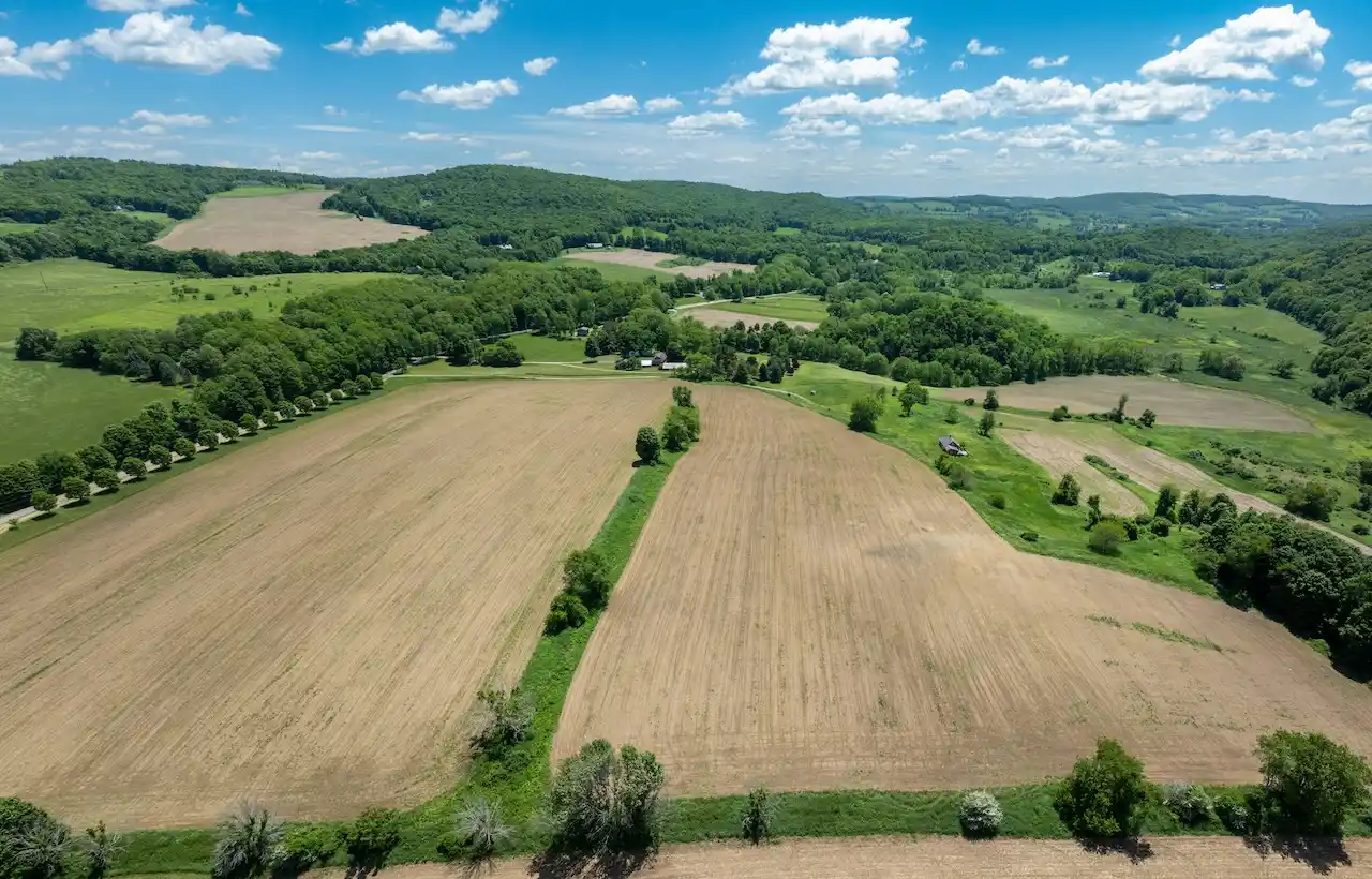 Shekomeko Valley: 150-acre Hudson Valley Estate Land – image 12