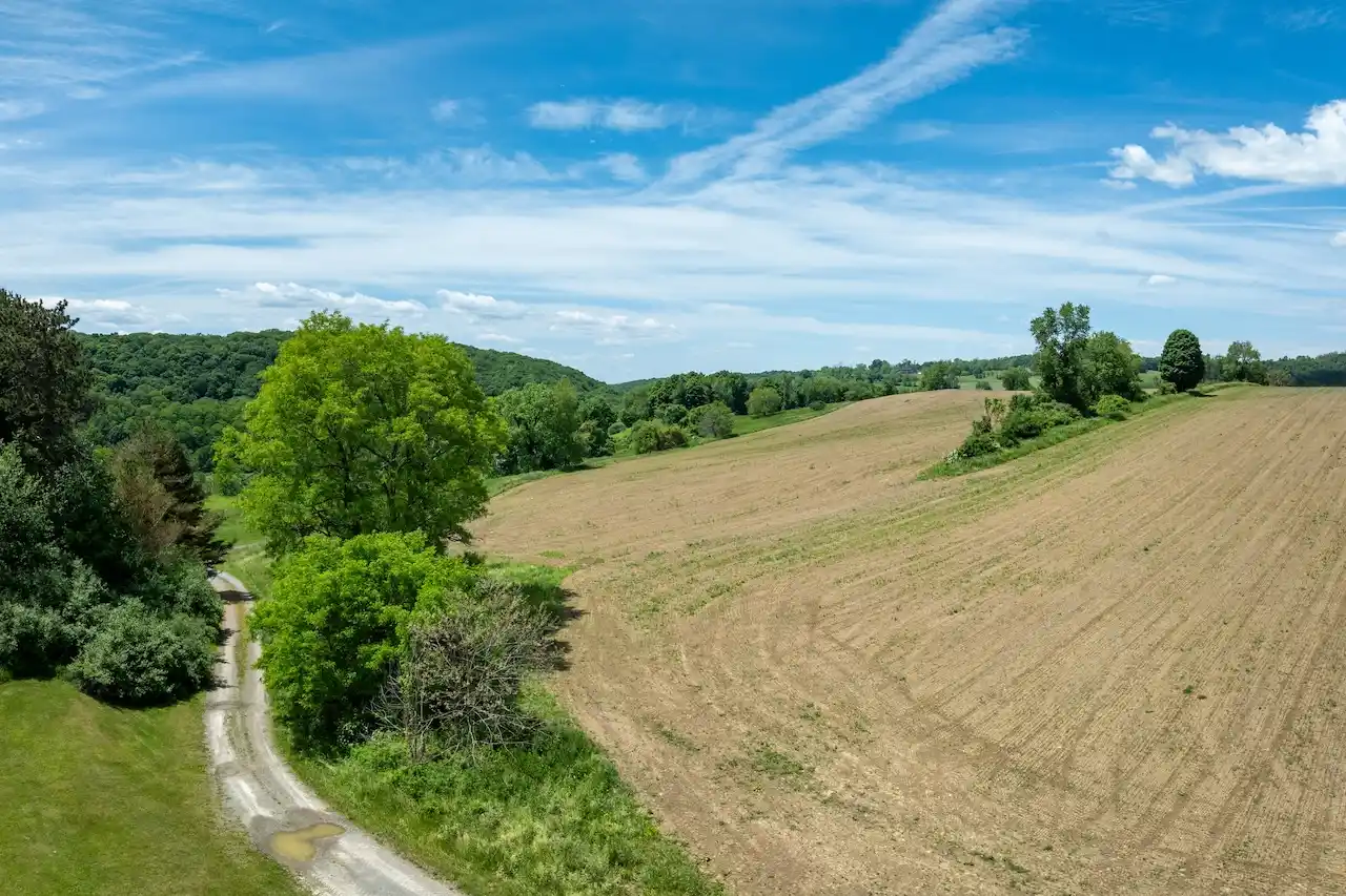 Shekomeko Valley: 150-acre Hudson Valley Estate Land – image 10