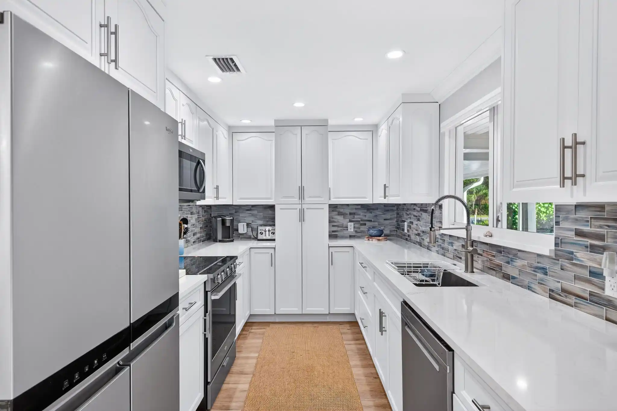 SANIBEL ISLAND BEACH COTTAGE "PENDING" – image 10