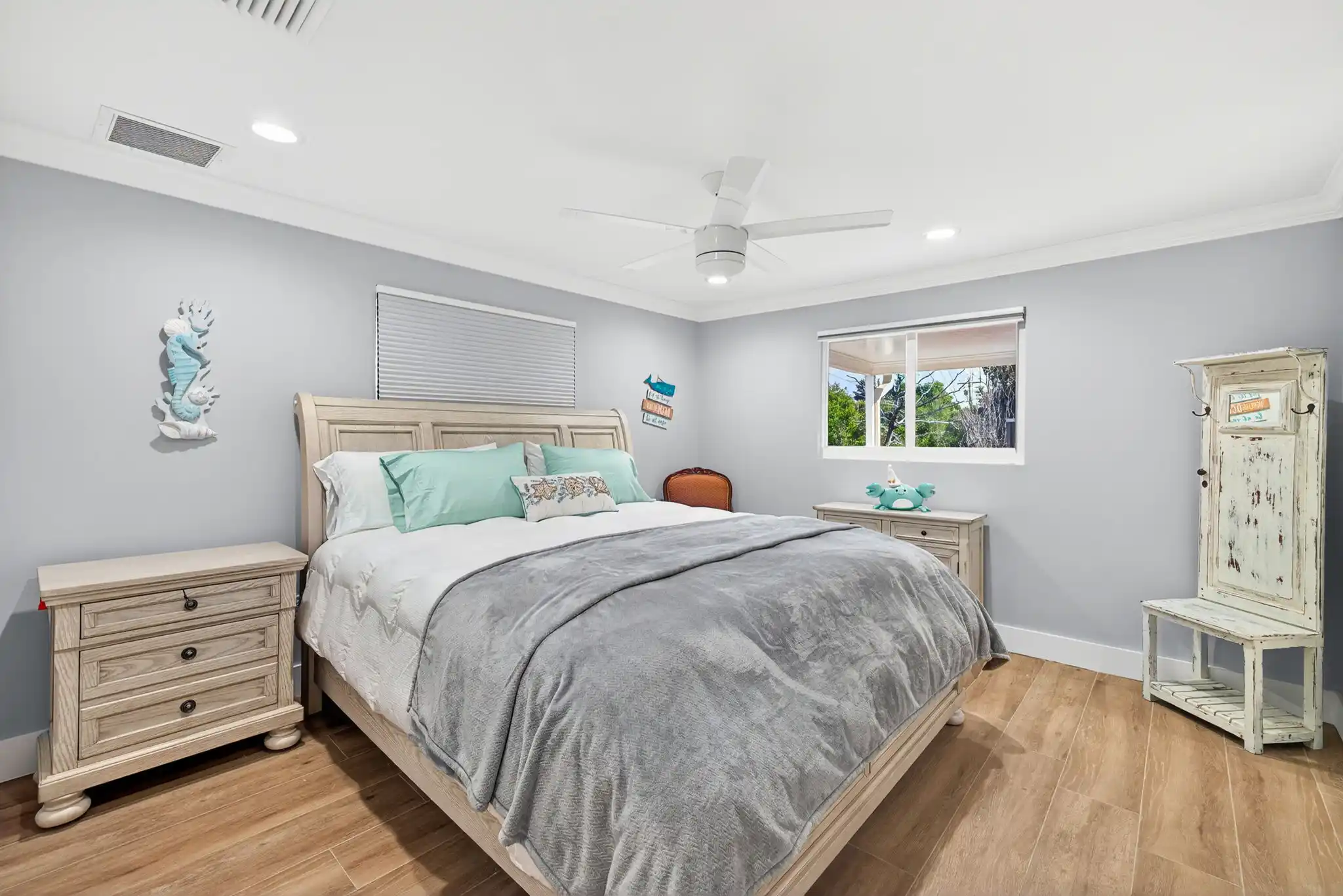 SANIBEL ISLAND BEACH COTTAGE "PENDING" – image 13