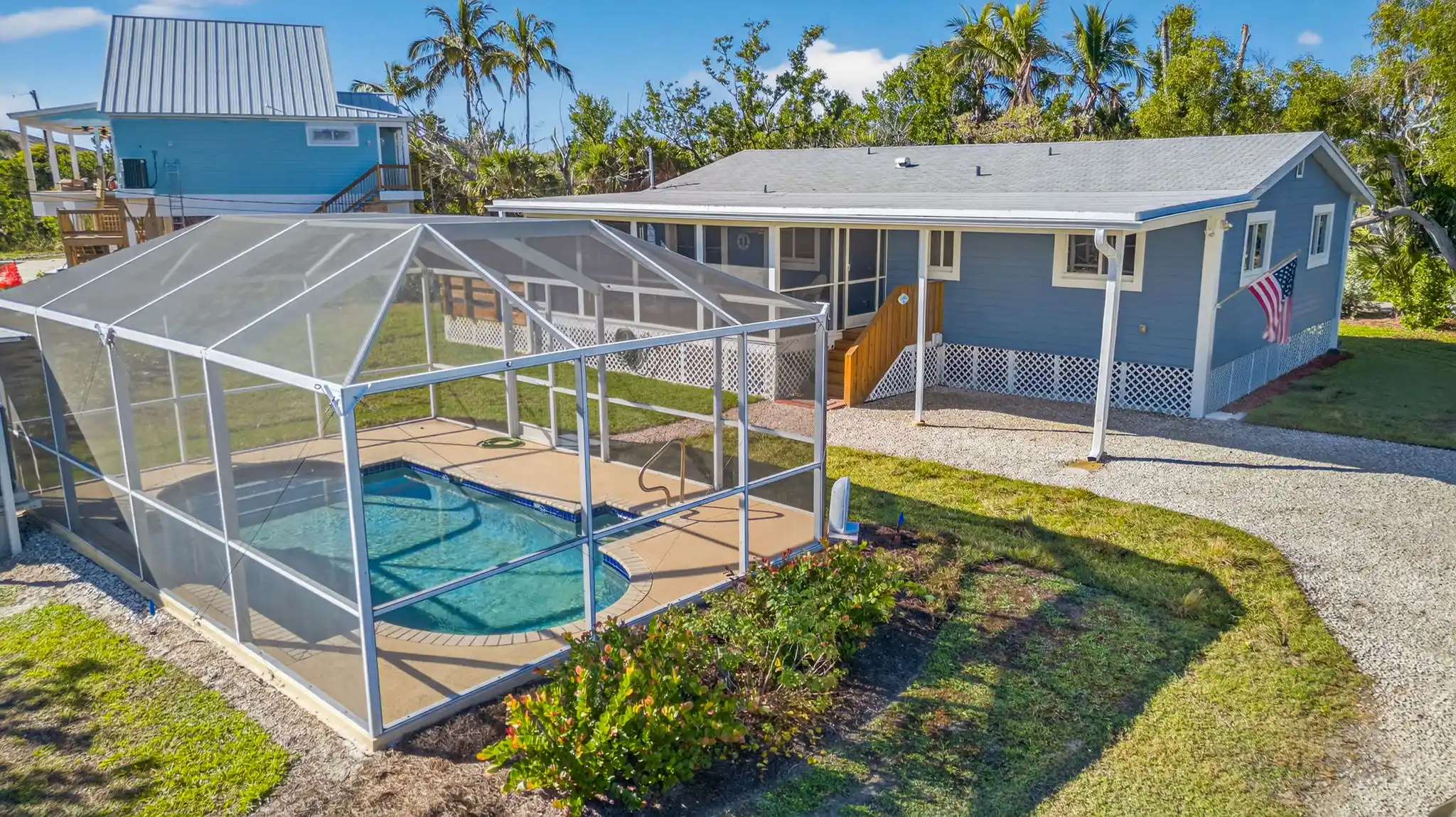 SANIBEL ISLAND BEACH COTTAGE "PENDING" – image 2