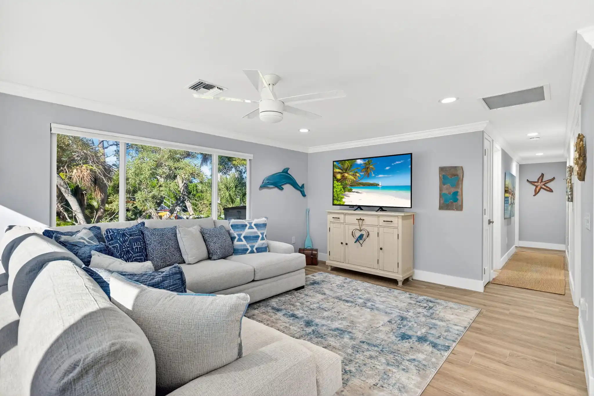 SANIBEL ISLAND BEACH COTTAGE "PENDING" – image 4