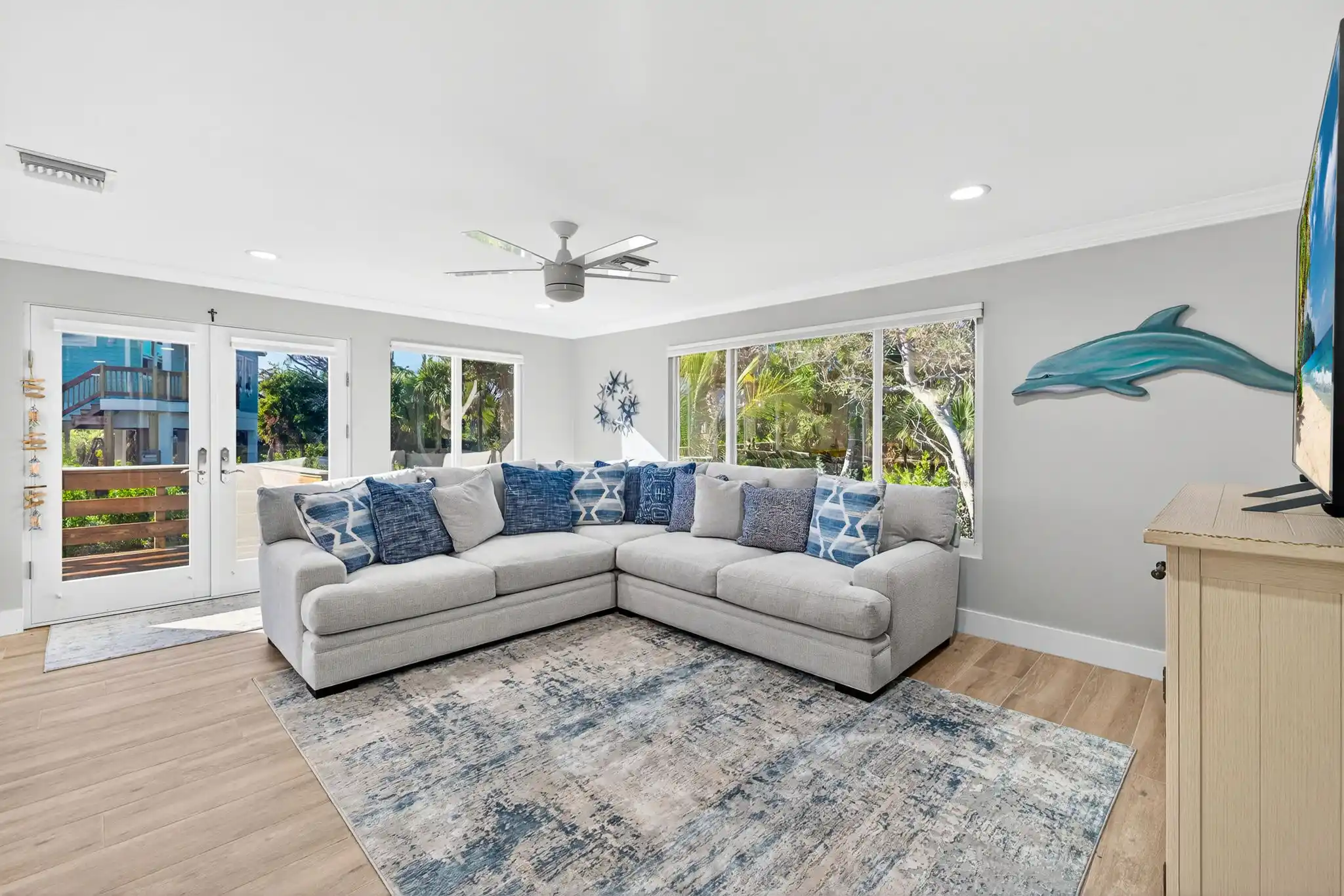 SANIBEL ISLAND BEACH COTTAGE "PENDING" – image 7