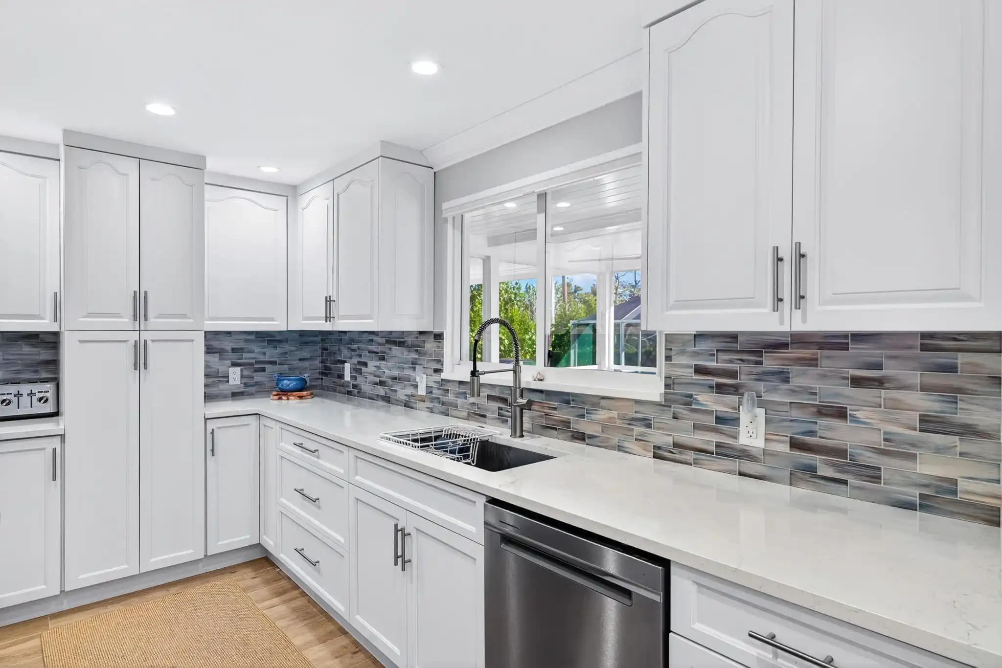 SANIBEL ISLAND BEACH COTTAGE "PENDING" – image 8