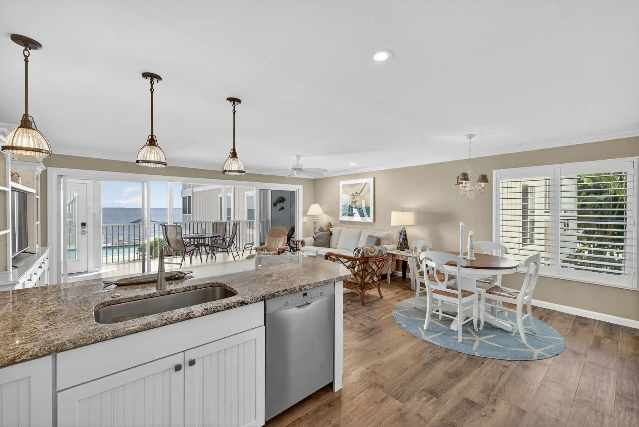 CAPTIVA HIDE-A-WAY – BOATER’S PARADISE – image 14