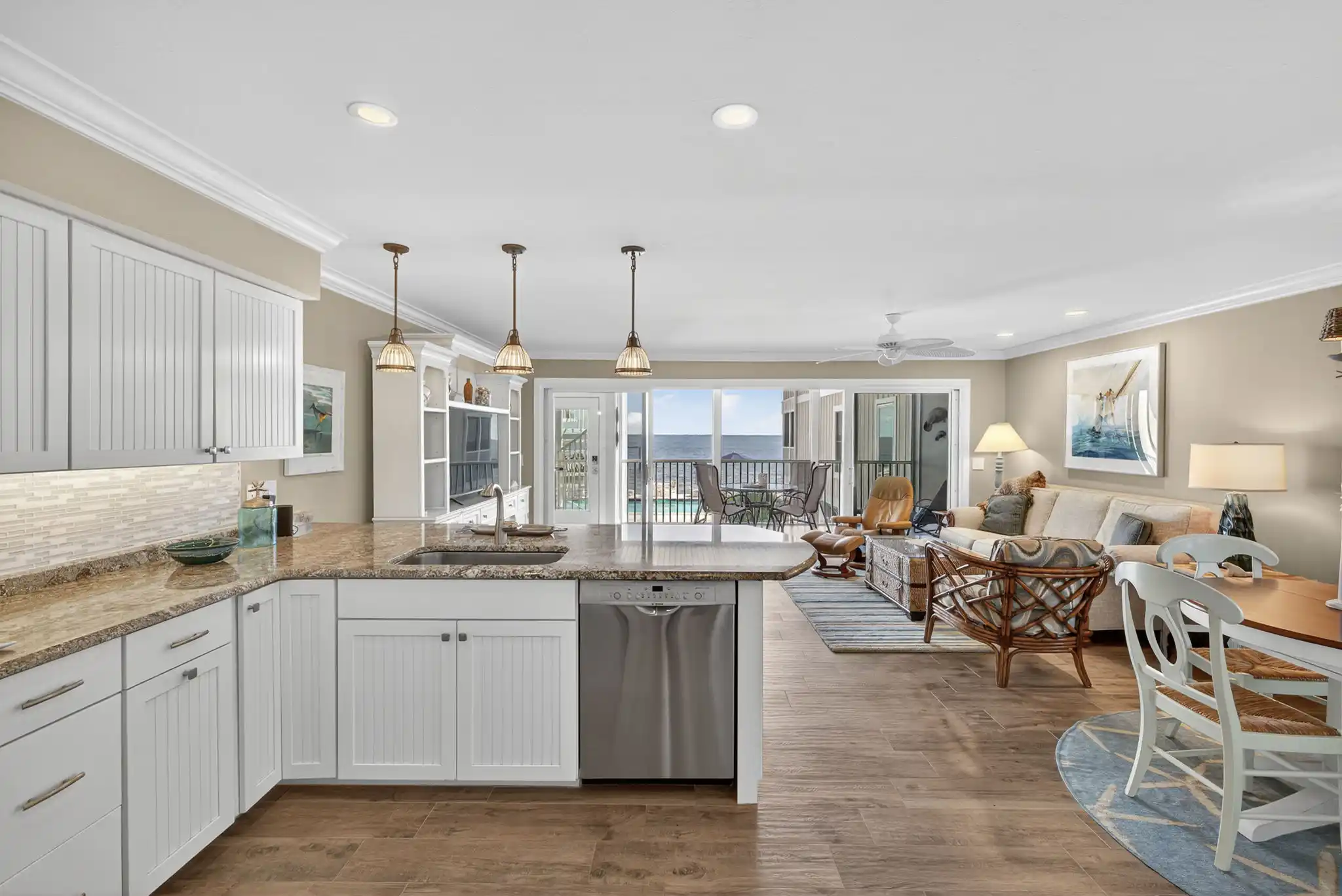 CAPTIVA HIDE-A-WAY – BOATER’S PARADISE – image 9