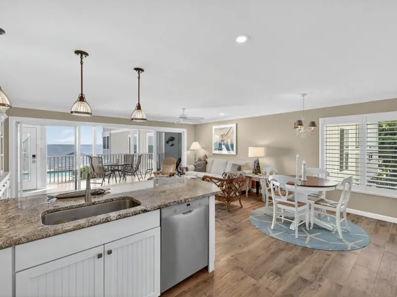 CAPTIVA HIDE-A-WAY – BOATER’S PARADISE – image 14