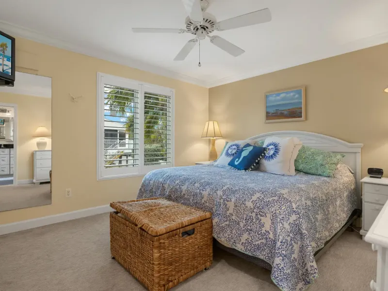CAPTIVA HIDE-A-WAY – BOATER’S PARADISE – image 17