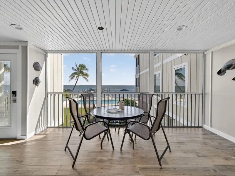 CAPTIVA HIDE-A-WAY – BOATER’S PARADISE – image 25