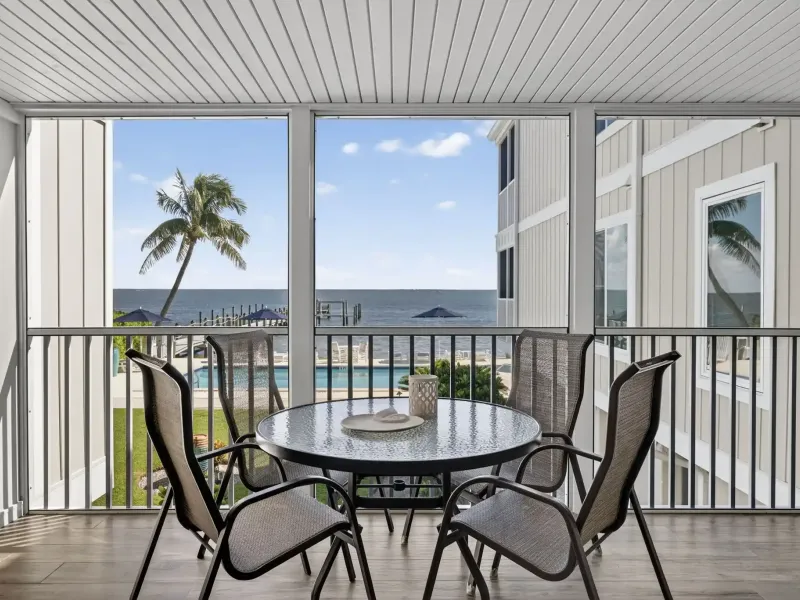 CAPTIVA HIDE-A-WAY – BOATER’S PARADISE – image 26