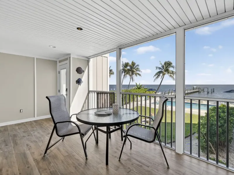 CAPTIVA HIDE-A-WAY – BOATER’S PARADISE – image 27
