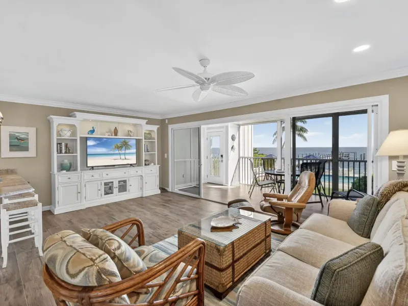 CAPTIVA HIDE-A-WAY – BOATER’S PARADISE – image 6